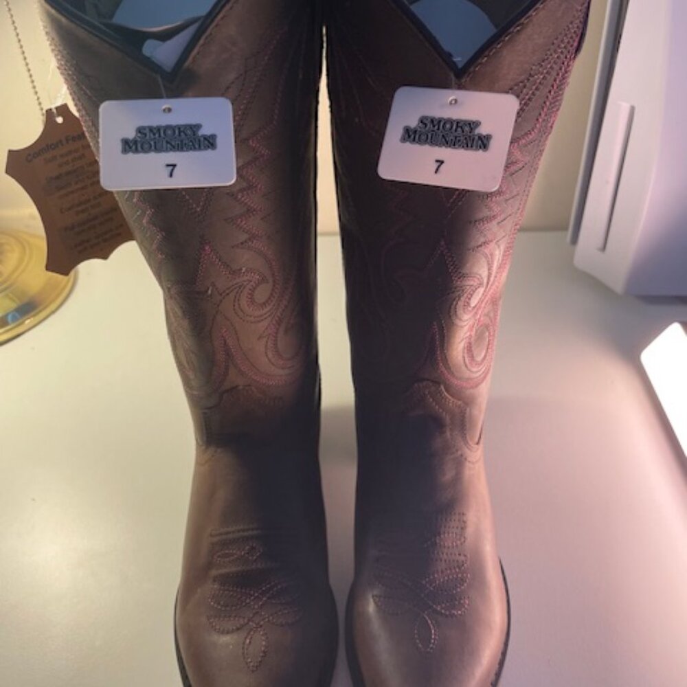 Smoky Mountain Women's Leather Cowboy Boots Size 7 Brand new
